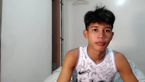 Snapshot of urdreamboy_clarin chatting on June 2026 06:48:02 AM urdreamboy_clarin online show from June 2026 06:48:02 AM