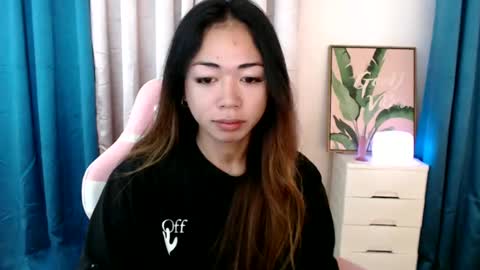 Snapshot of urfantacyjamaica chatting on February 2025 05:40:01 PM ayumi reacher online show from February 2025 05:40:01 PM