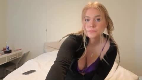 Snapshot of urfavcollegegirl chatting on February 2025 12:49:01 AM Maryia Kay online show from February 2025 12:49:01 AM