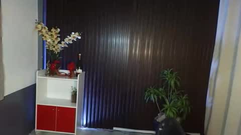 urfave_bbgirl online show from November 2025 10:26:02 AM