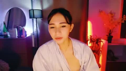 urfave_bbgirl online show from April 2026 10:19:02 AM