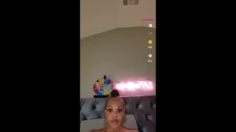 urfaveriri online show from December 2025 11:41:02 AM