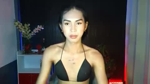 Rianne online show from November 2025 06:18:02 PM