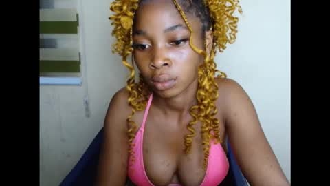 urflirtydoll online show from September 2025 06:11:02 PM