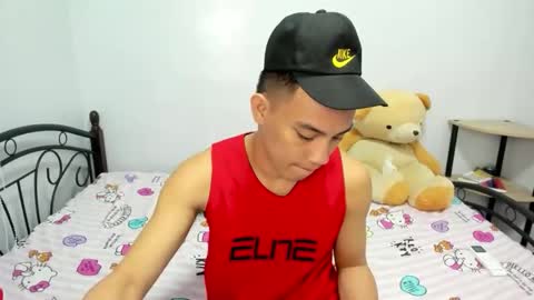 urfucker_vinz online show from February 2026 12:17:02 PM