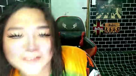 Dimple online show from November 2025 09:01:02 AM