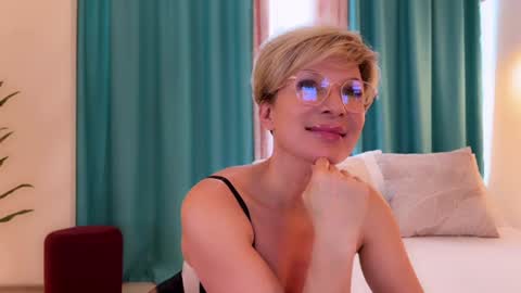 Snapshot of urgoddessjenny chatting on July 2026 11:57:01 AM Jenny online show from July 2026 11:57:01 AM