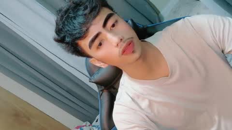 urguy_francis online show from July 2026 09:00:01 AM