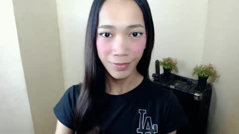 urhot_athena online show from October 2025 10:35:01 AM