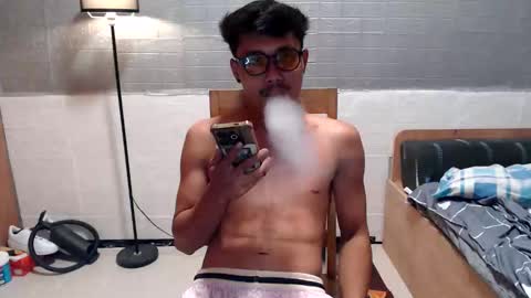 urhot_frank online show from January 2026 12:07:02 PM