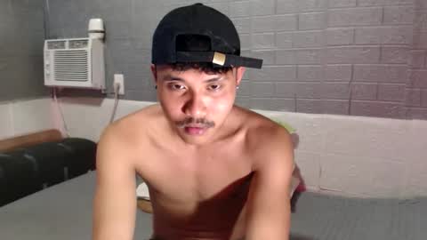 urhot_frank online show from April 2026 06:27:02 AM