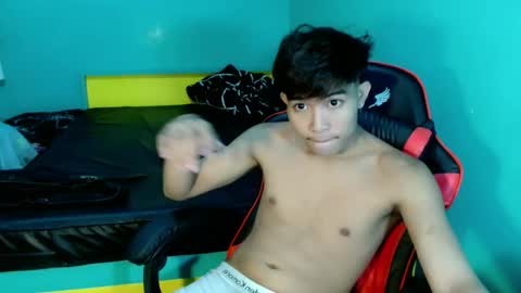 Snapshot of urhot_jeremyxx chatting on June 2026 07:48:01 PM jeremy online show from June 2026 07:48:01 PM