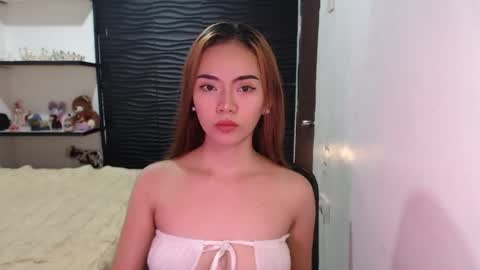 Snapshot of urhotfucking_angel chatting on September 2025 05:51:02 PM Angel online show from September 2025 05:51:02 PM