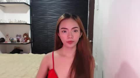 Snapshot of urhotfucking_angel chatting on October 2025 05:52:02 PM Angel online show from October 2025 05:52:02 PM