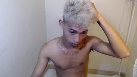 Snapshot of urhotfuckingass chatting on June 2026 06:21:01 PM richard online show from June 2026 06:21:01 PM
