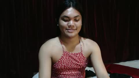 urhottie_bella online show from March 2026 07:05:01 PM