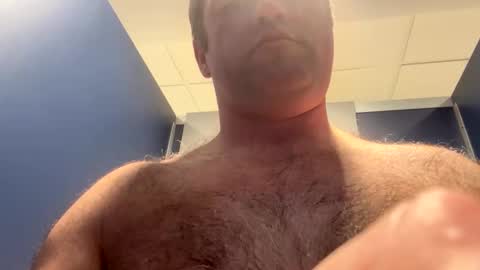 Snapshot of urhungdaddy8 chatting on April 2026 03:50:01 PM Hung Daddy online show from April 2026 03:50:01 PM