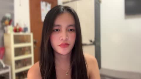 Amira online show from March 2026 02:28:01 AM