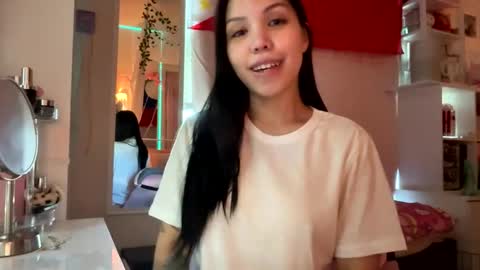 urlittlefilipina online show from December 2025 04:14:01 PM
