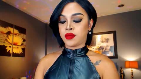 UrMajestyTyra online show from October 2025 02:22:02 AM