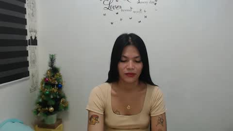 hi im kim online show from December 2024 05:49:02 AM