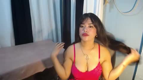 Snapshot of urqueen_boobsxx chatting on April 2026 09:32:02 AM urqueen_boobsxx online show from April 2026 09:32:02 AM