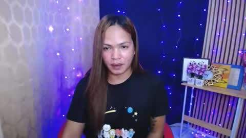 yanie online show from December 2024 02:05:02 PM