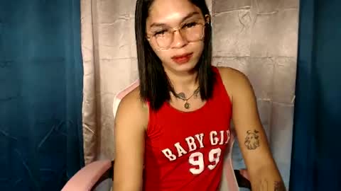 Snapshot of ursweet_zeviixx chatting on January 2025 06:20:02 AM ursweet_zeviixx online show from January 2025 06:20:02 AM