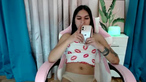 Snapshot of ursweet_zeviixx chatting on February 2025 05:03:02 AM ursweet_zeviixx online show from February 2025 05:03:02 AM