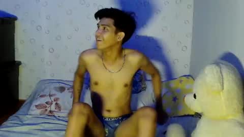 ursweetie_boy online show from July 2026 03:03:02 PM