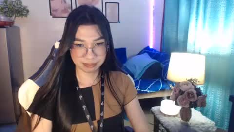Snapshot of urwetasianprincessxx chatting on December 2024 02:02:02 PM Ashley Kate Mateo Gray online show from December 2024 02:02:02 PM