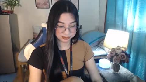 Snapshot of urwetasianprincessxx chatting on February 2025 09:02:01 AM Ashley Kate Mateo Gray online show from February 2025 09:02:01 AM