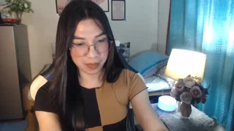 Snapshot of urwetasianprincessxx chatting on February 2025 12:06:02 PM Ashley Kate Mateo Gray online show from February 2025 12:06:02 PM