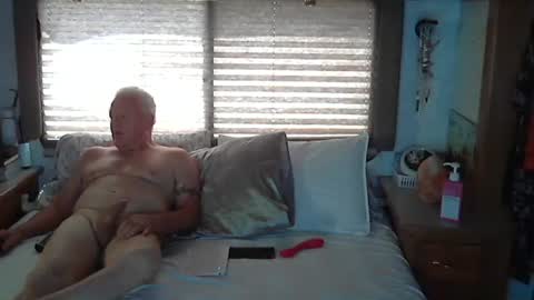 Snapshot of usednotbroken1 chatting on May 2026 06:20:01 PM usednotbroken1 online show from May 2026 06:20:01 PM