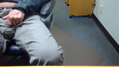 useemie online show from March 2025 10:34:02 PM