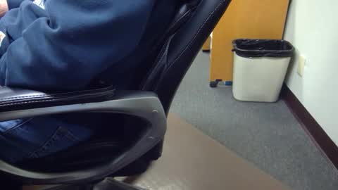 useemie online show from January 2026 10:34:02 PM