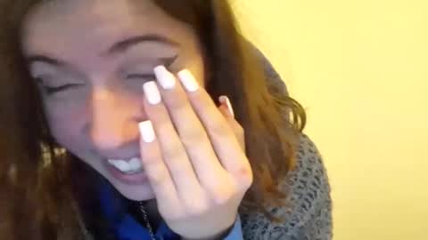 Naomi online show from November 2025 08:35:01 AM