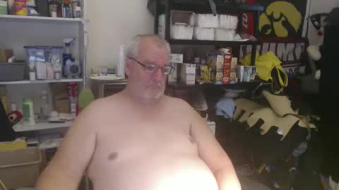 Snapshot of usgoober chatting on December 2024 03:15:02 AM Eric online show from December 2024 03:15:02 AM