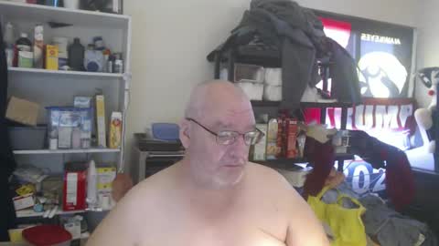 Snapshot of usgoober chatting on December 2024 03:52:01 PM Eric online show from December 2024 03:52:01 PM
