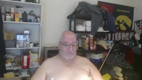 Snapshot of usgoober chatting on December 2024 06:28:01 AM Eric online show from December 2024 06:28:01 AM