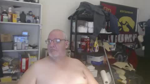 Snapshot of usgoober chatting on December 2024 01:53:01 AM Eric online show from December 2024 01:53:01 AM
