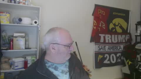 Snapshot of usgoober chatting on January 2025 02:43:02 AM Eric online show from January 2025 02:43:02 AM