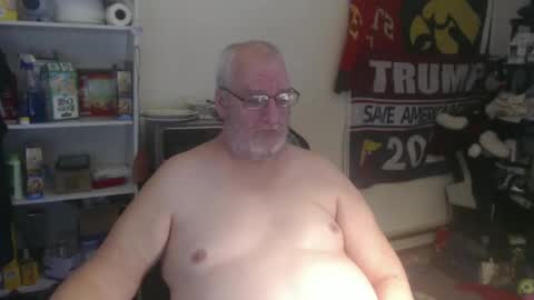 Snapshot of usgoober chatting on January 2025 03:30:01 AM Eric online show from January 2025 03:30:01 AM