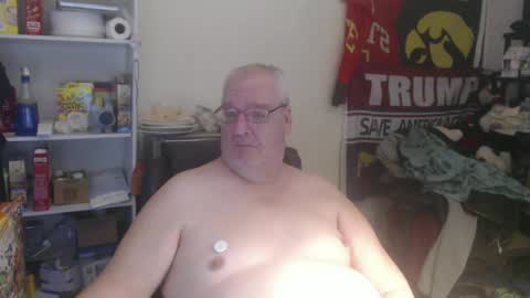 Snapshot of usgoober chatting on January 2025 03:01:02 AM Eric online show from January 2025 03:01:02 AM