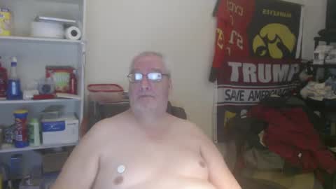 Snapshot of usgoober chatting on February 2025 01:56:01 AM Eric online show from February 2025 01:56:01 AM