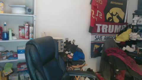 Snapshot of usgoober chatting on February 2025 04:12:01 AM Eric online show from February 2025 04:12:01 AM