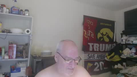 Snapshot of usgoober chatting on February 2025 03:31:02 AM Eric online show from February 2025 03:31:02 AM