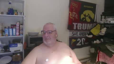 Snapshot of usgoober chatting on March 2025 04:56:01 AM Eric online show from March 2025 04:56:01 AM
