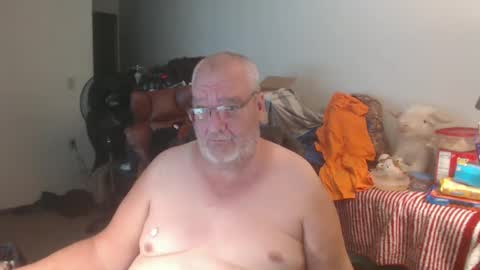 Snapshot of usgoober chatting on October 2025 04:20:02 AM Eric online show from October 2025 04:20:02 AM