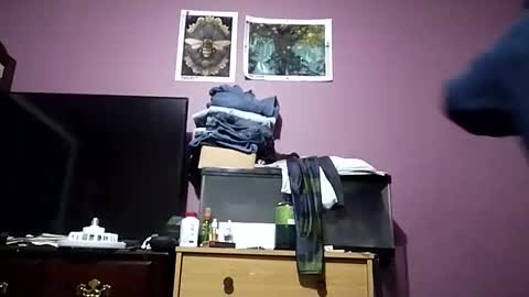 Snapshot of ushavingfun69 chatting on April 2026 08:15:01 AM ushavingfun69 online show from April 2026 08:15:01 AM